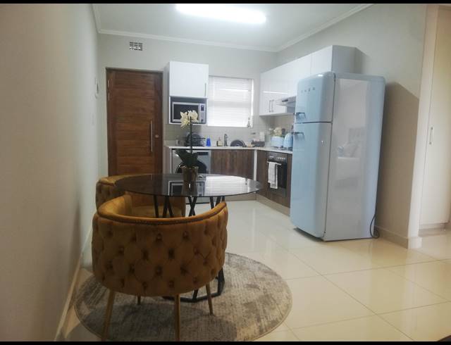 1 BEDROOM APARTMENT TO LET IN UMHLANGA RIDGE